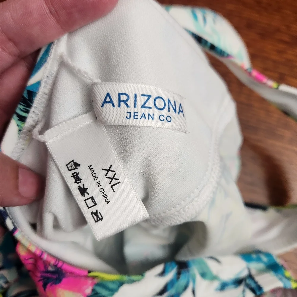 3/$25 Aizona jean Tankini swim top junior girls XXL hawaiian print cut out